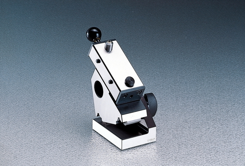 NEOTEC 荣制机 KD-90型90度夹盘